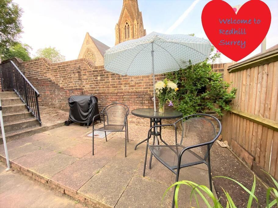 Redhill Town Centre 3 Bed House Near Gatwick Airport, Easy Commute To London Lejlighed Eksteriør billede