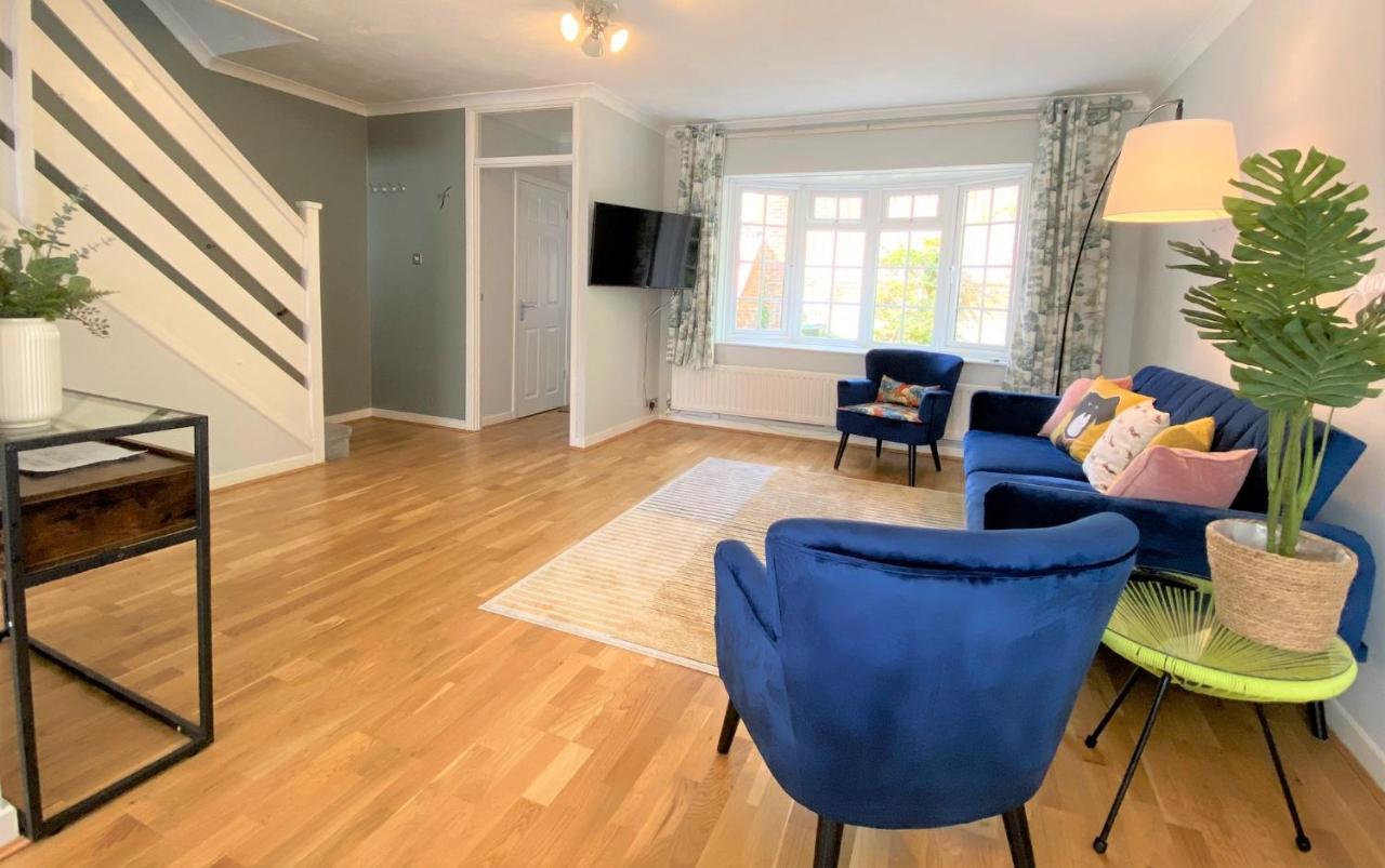 Redhill Town Centre 3 Bed House Near Gatwick Airport, Easy Commute To London Lejlighed Eksteriør billede